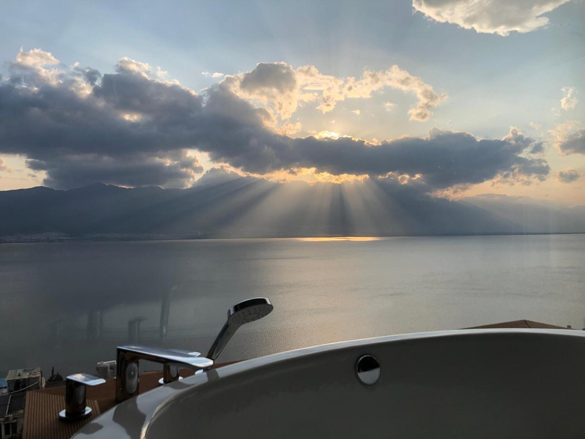Dali Dare Sea View Gueshouse Hotel Exterior photo