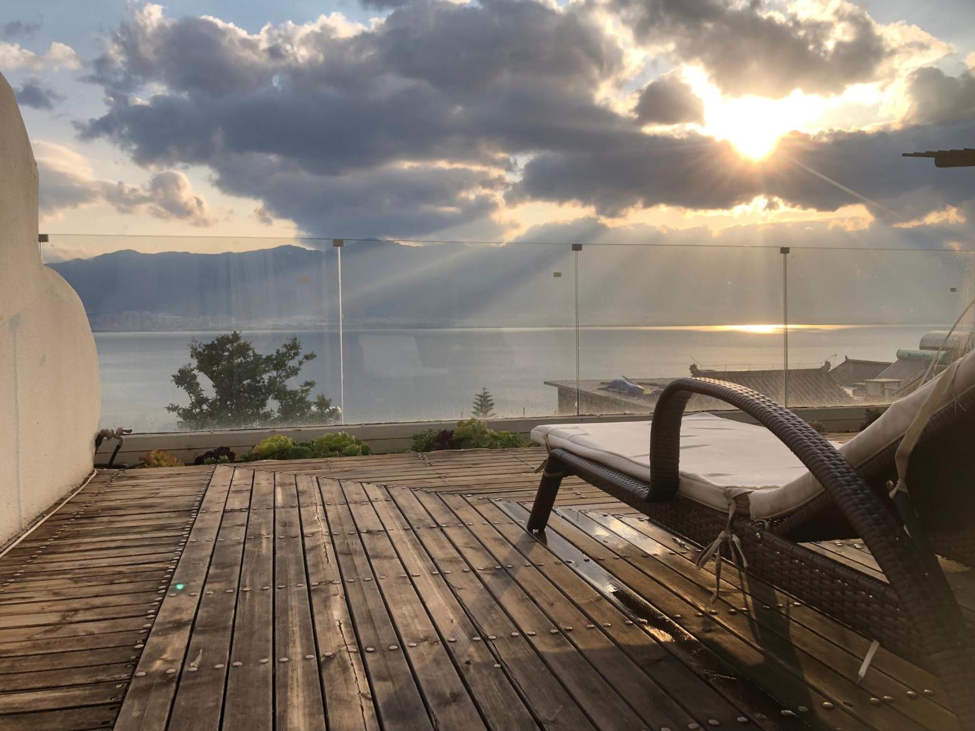 Dali Dare Sea View Gueshouse Hotel Exterior photo